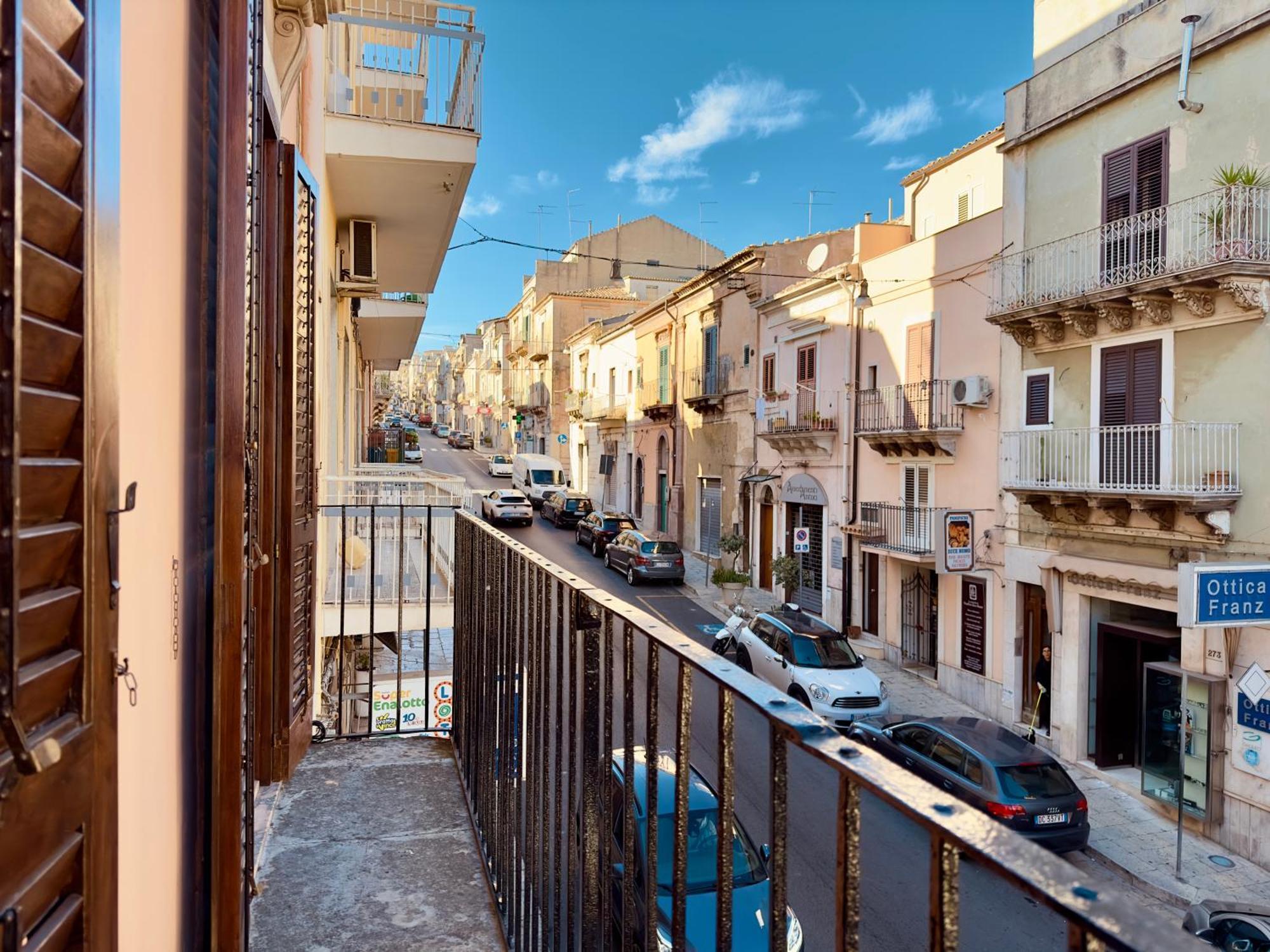 Unique Rooms In Centro Citta Bagno Privato E Climatizzatore راغوزا المظهر الخارجي الصورة